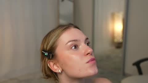 EMILY online show from February 5, 2025, 5:31 pm