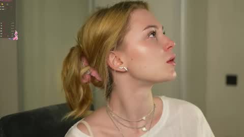 EMILY online show from November 14, 2025, 2:49 pm