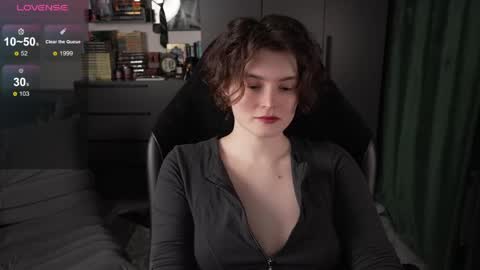 Helen Blossom online show from April 6, 2026, 7:59 pm