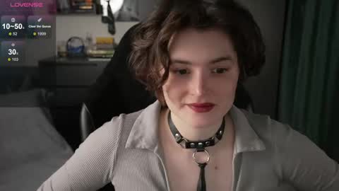 Helen Blossom online show from April 25, 2026, 1:14 pm