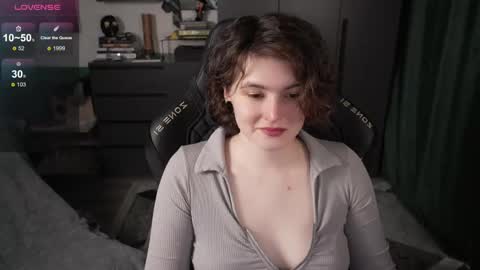 Helen Blossom online show from June 3, 2026, 1:36 pm