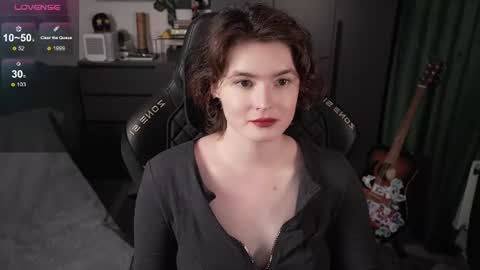 Helen Blossom online show from June 24, 2026, 2:16 pm