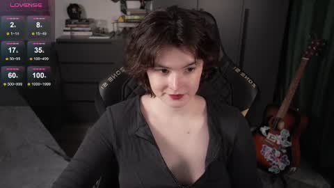 Helen Blossom online show from June 30, 2026, 1:56 pm