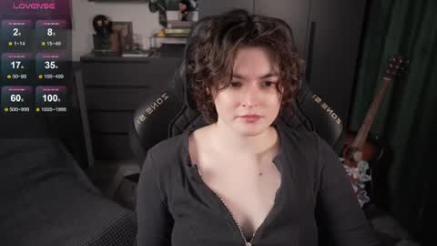 Helen Blossom online show from July 28, 2026, 2:05 pm