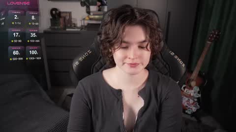 Helen Blossom online show from July 28, 2026, 2:13 pm