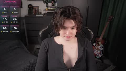 Helen Blossom online show from July 28, 2026, 3:21 pm