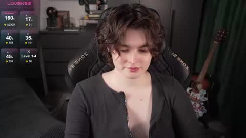Helen Blossom online show from July 28, 2026, 7:26 pm