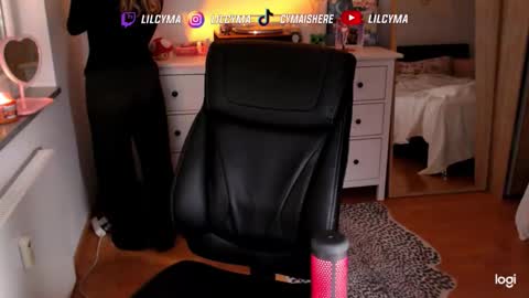 cymaishere online show from October 28, 2025, 8:55 pm