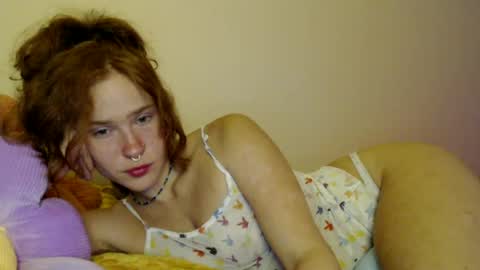 cypresskneez online show from June 23, 2026, 7:06 am
