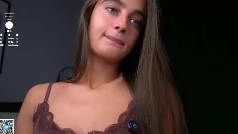 Snapshot of czamabech chatting on February 15, 2026, 1:13 am Isabella online show from February 15, 2026, 1:13 am