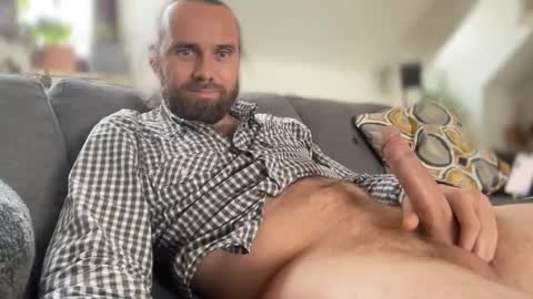 Snapshot of d0n_gi0vanni chatting on November 4, 2025, 12:48 pm d0n_gi0vanni online show from November 4, 2025, 12:48 pm