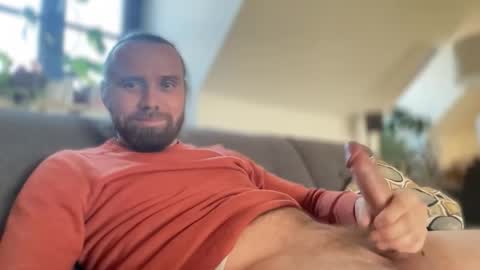 Snapshot of d0n_gi0vanni chatting on December 2, 2025, 1:50 pm d0n_gi0vanni online show from December 2, 2025, 1:50 pm