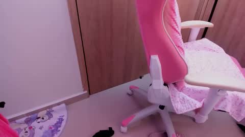 darling online show from December 25, 2024, 7:57 am