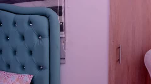 darling online show from December 17, 2025, 8:31 am