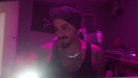 Snapshot of dabirdfree chatting on February 10, 2026, 8:35 pm Destroyer online show from February 10, 2026, 8:35 pm