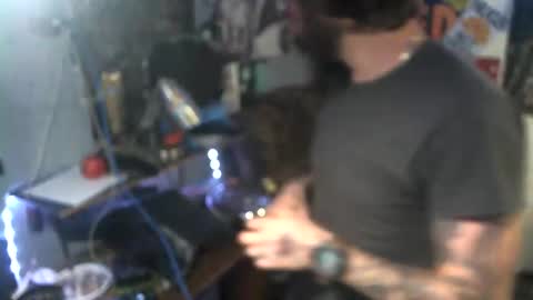 dadddyyycloudy online show from November 13, 2025, 10:08 pm