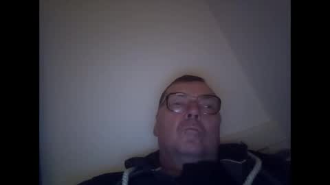 Snapshot of daddy91964 chatting on December 23, 2024, 10:33 pm daddy91964 online show from December 23, 2024, 10:33 pm