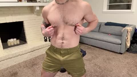 Snapshot of daddydaydrinkz chatting on January 8, 2025, 5:59 am DaddydayDrinkz online show from January 8, 2025, 5:59 am