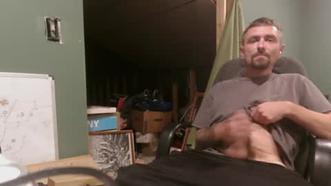 Snapshot of daddydic120402 chatting on July 24, 2026, 5:05 am daddydic120402 online show from July 24, 2026, 5:05 am