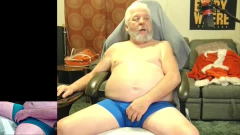 Snapshot of daddydom4fun chatting on December 24, 2024, 1:16 am Daddydom4fun online show from December 24, 2024, 1:16 am