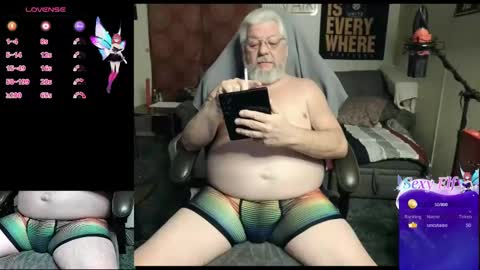 Snapshot of daddydom4fun chatting on February 7, 2025, 11:45 pm Daddydom4fun online show from February 7, 2025, 11:45 pm