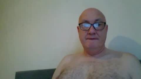 Snapshot of daddyhere4uall6 chatting on November 5, 2025, 8:03 am daddyhere4uall6 online show from November 5, 2025, 8:03 am
