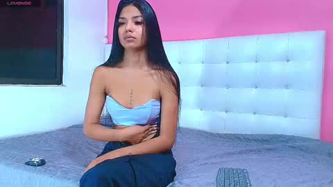 JAZMIN online show from February 24, 2025, 7:52 pm