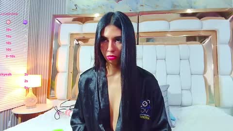 Antonella  online show from February 5, 2025, 9:15 am