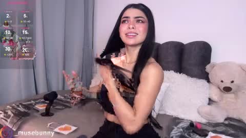 Sophie online show from April 20, 2026, 4:04 am