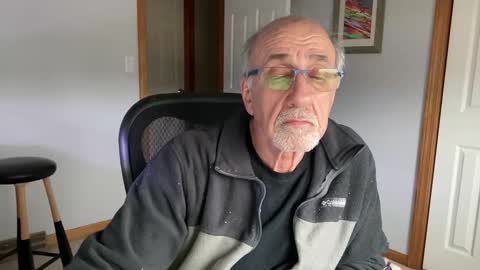 Snapshot of daddyweis chatting on March 16, 2026, 8:02 pm daddyweis online show from March 16, 2026, 8:02 pm