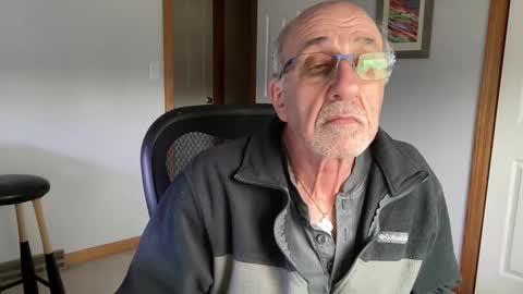 Snapshot of daddyweis chatting on March 26, 2026, 9:53 pm daddyweis online show from March 26, 2026, 9:53 pm