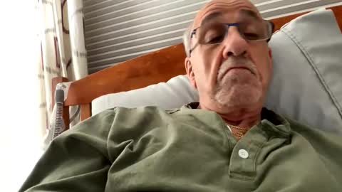 Snapshot of daddyweis chatting on March 31, 2026, 2:24 am daddyweis online show from March 31, 2026, 2:24 am