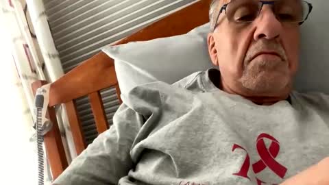 Snapshot of daddyweis chatting on April 13, 2026, 2:17 am daddyweis online show from April 13, 2026, 2:17 am