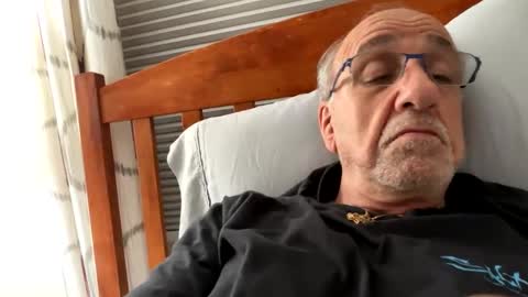 Snapshot of daddyweis chatting on April 17, 2026, 4:26 am daddyweis online show from April 17, 2026, 4:26 am