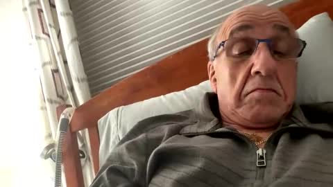 Snapshot of daddyweis chatting on April 22, 2026, 3:53 am daddyweis online show from April 22, 2026, 3:53 am