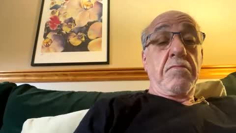 Snapshot of daddyweis chatting on April 25, 2026, 11:46 am daddyweis online show from April 25, 2026, 11:46 am
