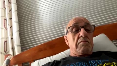 Snapshot of daddyweis chatting on April 28, 2026, 1:48 am daddyweis online show from April 28, 2026, 1:48 am