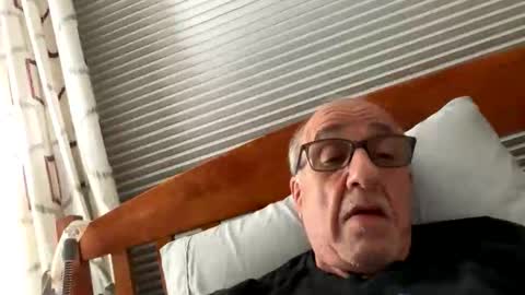Snapshot of daddyweis chatting on April 28, 2026, 2:27 am daddyweis online show from April 28, 2026, 2:27 am