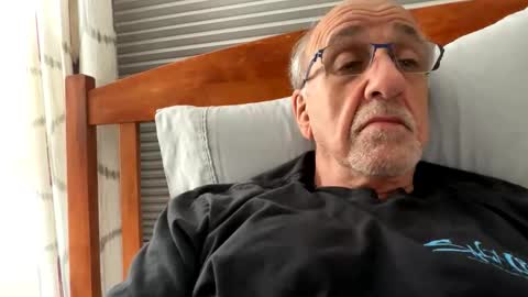 Snapshot of daddyweis chatting on May 1, 2026, 3:33 am daddyweis online show from May 1, 2026, 3:33 am