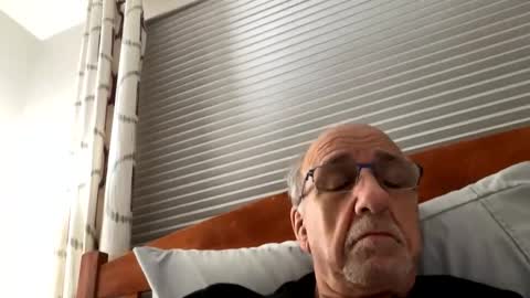 Snapshot of daddyweis chatting on May 8, 2026, 3:23 am daddyweis online show from May 8, 2026, 3:23 am