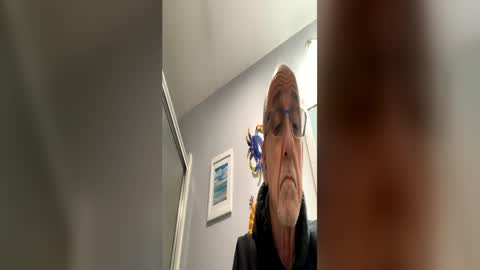 Snapshot of daddyweis chatting on May 15, 2026, 5:53 pm daddyweis online show from May 15, 2026, 5:53 pm