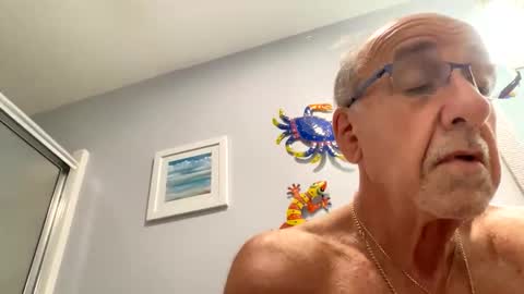 Snapshot of daddyweis chatting on May 24, 2026, 11:59 am daddyweis online show from May 24, 2026, 11:59 am
