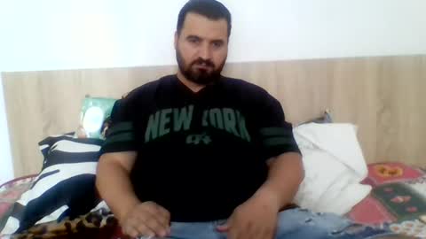 Snapshot of daddyy000018 chatting on July 10, 2026, 11:46 am daddyy000018 online show from July 10, 2026, 11:46 am