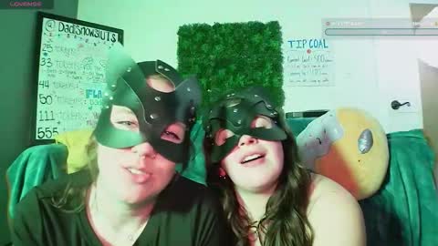 dadisnowsluts online show from December 16, 2025, 1:54 am