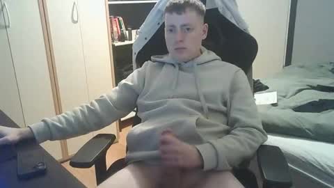 Dae5 online show from March 26, 2026, 6:57 pm