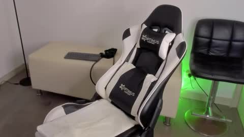 Allan Daf online show from September 29, 2025, 2:33 pm