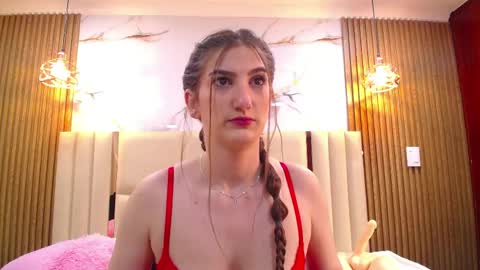 Dafne Castro online show from May 18, 2026, 6:36 pm