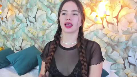 Dafne  online show from February 22, 2025, 7:58 pm