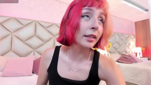 Snapshot of dafnne_hall chatting on November 28, 2025, 4:59 am Dafnne online show from November 28, 2025, 4:59 am