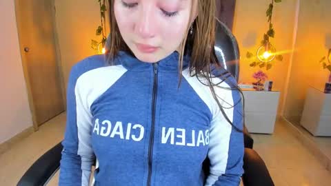 Snapshot of dahlia_rousse chatting on December 21, 2025, 6:15 pm Dahlia online show from December 21, 2025, 6:15 pm